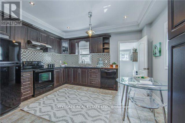 174 Coxwell Avenue, Toronto, Ontario  M4L 3B2 - Photo 8 - E12831350