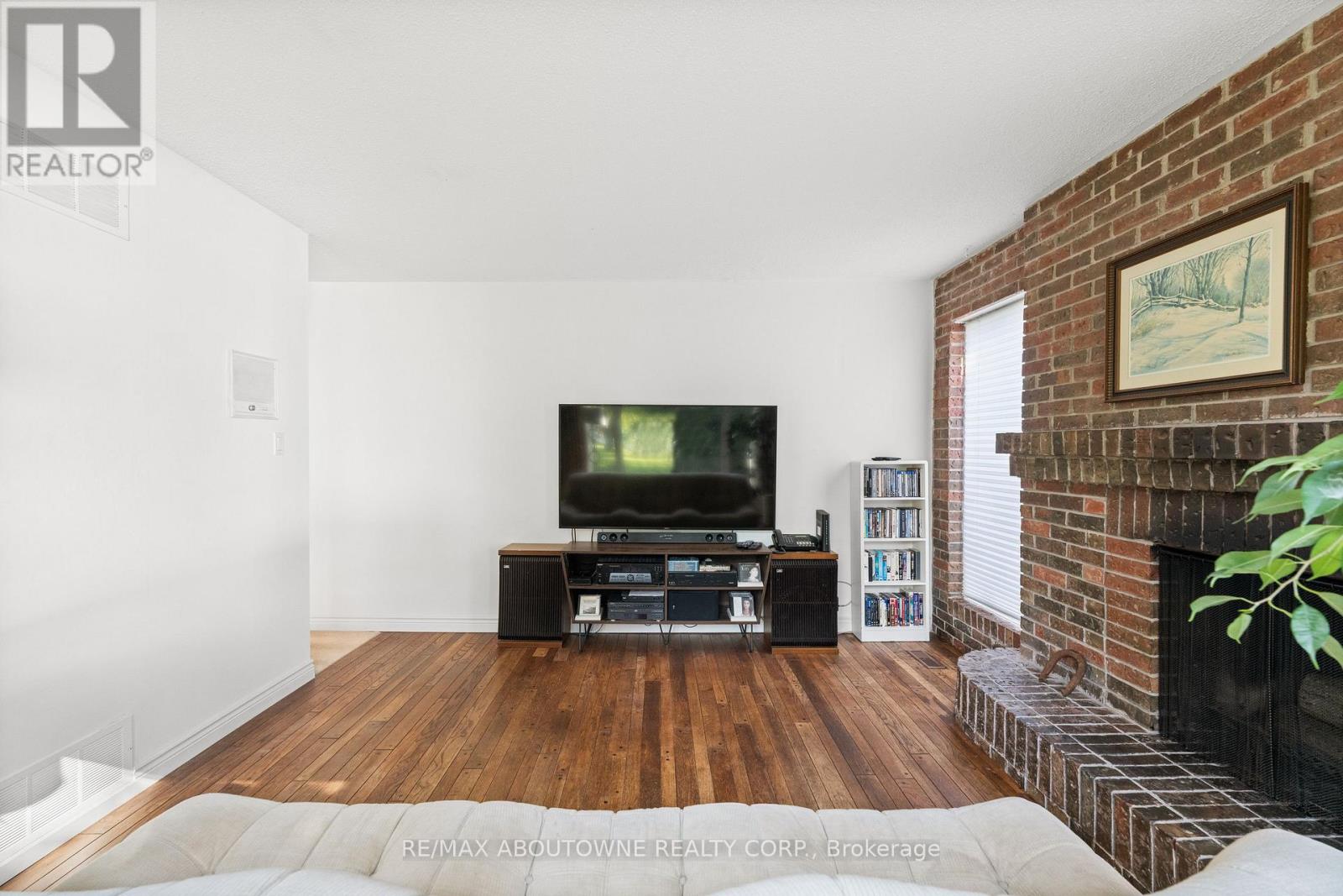 20 Arkendo Drive, Oakville, Ontario  L6J 5T9 - Photo 16 - W12831352