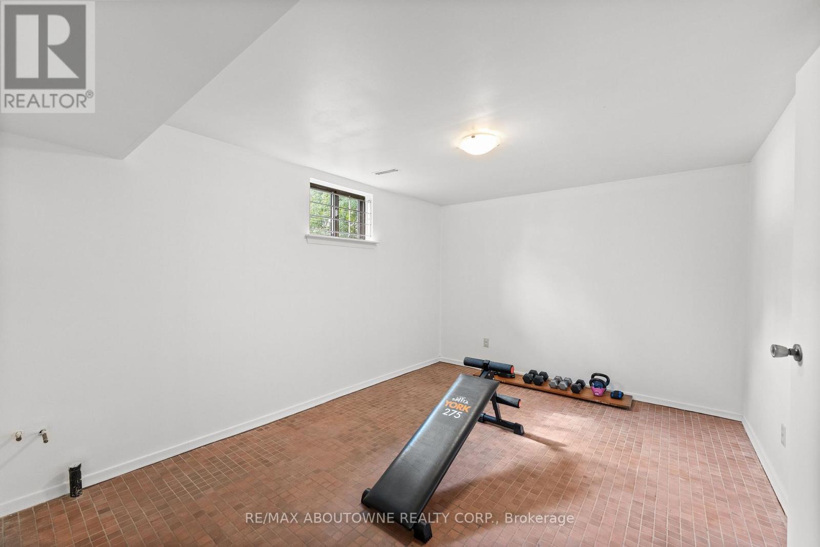 20 Arkendo Drive, Oakville, Ontario  L6J 5T9 - Photo 30 - W12831352