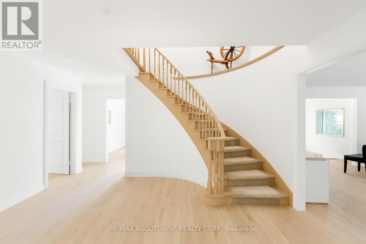 20 Arkendo Drive, Oakville, Ontario  L6J 5T9 - Photo 34 - W12831352