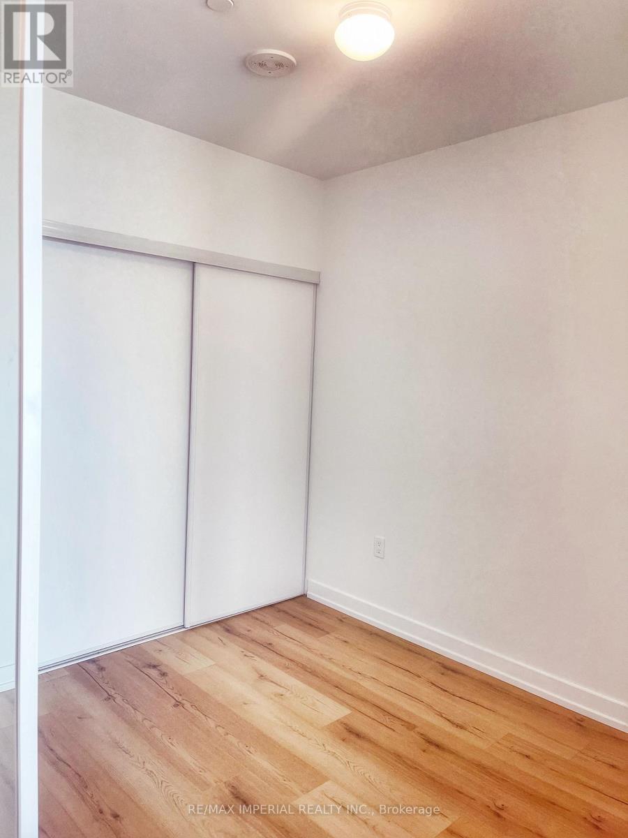 605 - 1195 The Queensway, Toronto, Ontario  M8Z 1R7 - Photo 5 - W12831368