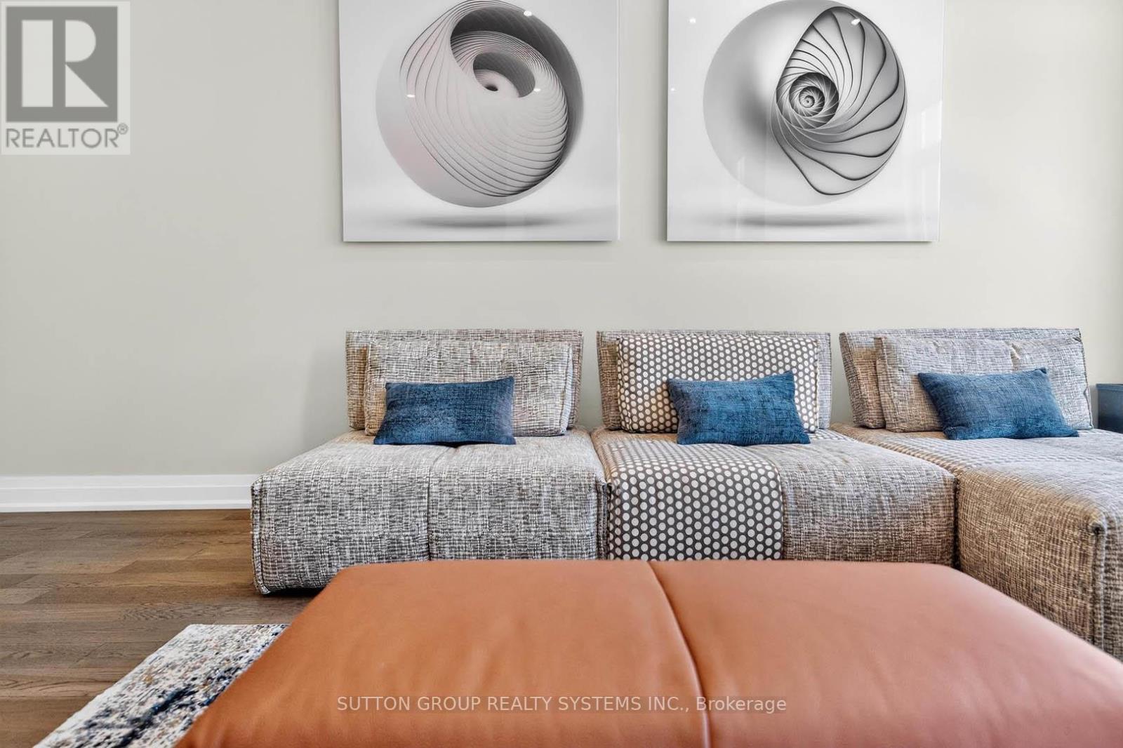 1126a Islington Avenue, Toronto, Ontario  M8Z 0G6 - Photo 12 - W12831404