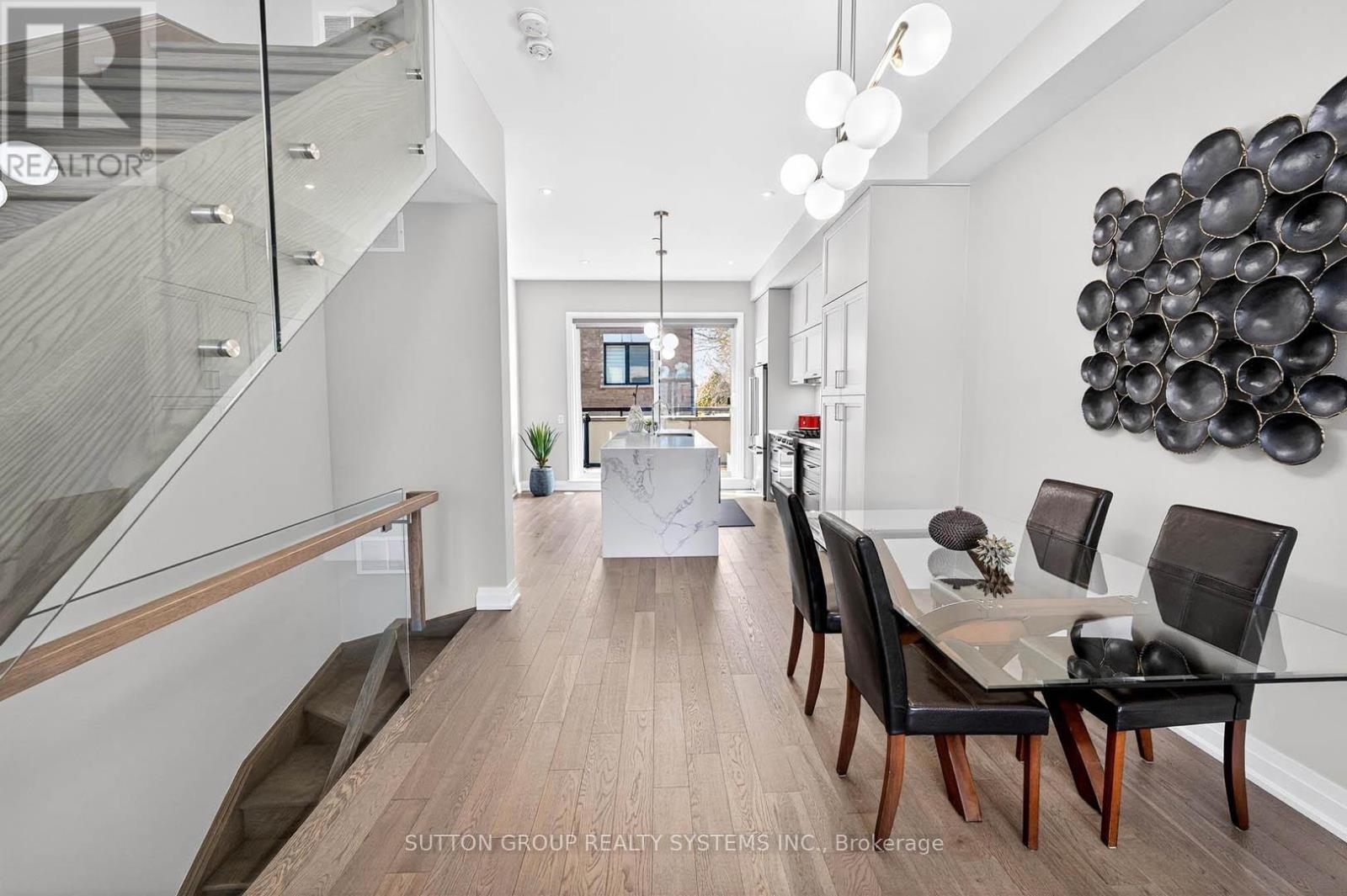 1126a Islington Avenue, Toronto, Ontario  M8Z 0G6 - Photo 16 - W12831404