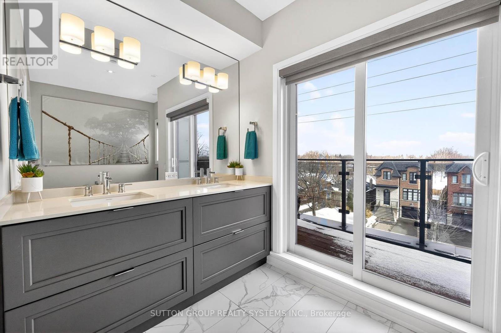 1126a Islington Avenue, Toronto, Ontario  M8Z 0G6 - Photo 41 - W12831404