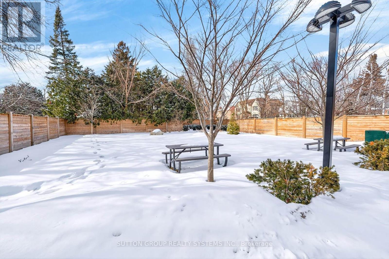 1126a Islington Avenue, Toronto, Ontario  M8Z 0G6 - Photo 48 - W12831404