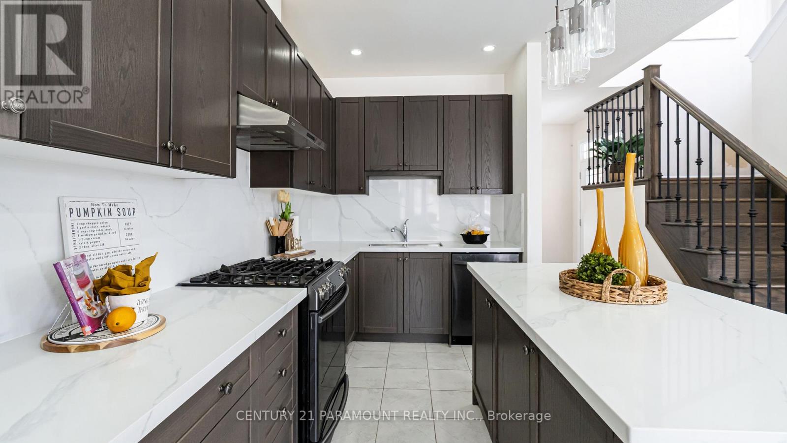 1 Dawn Lane, Caledon, Ontario  L7C 4H2 - Photo 18 - W12831406