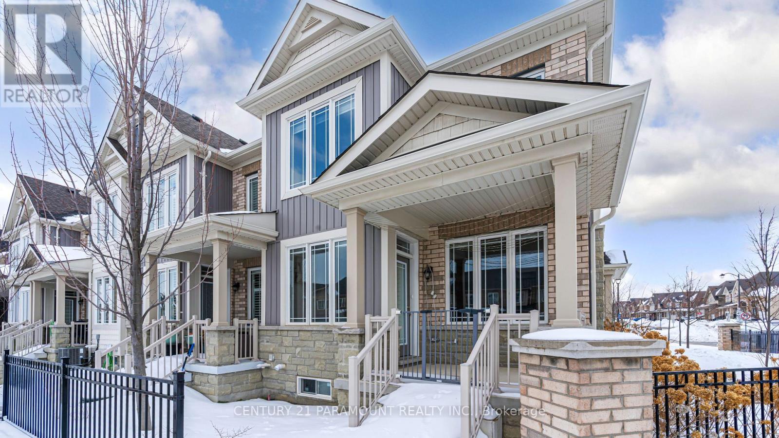 1 Dawn Lane, Caledon, Ontario  L7C 4H2 - Photo 3 - W12831406