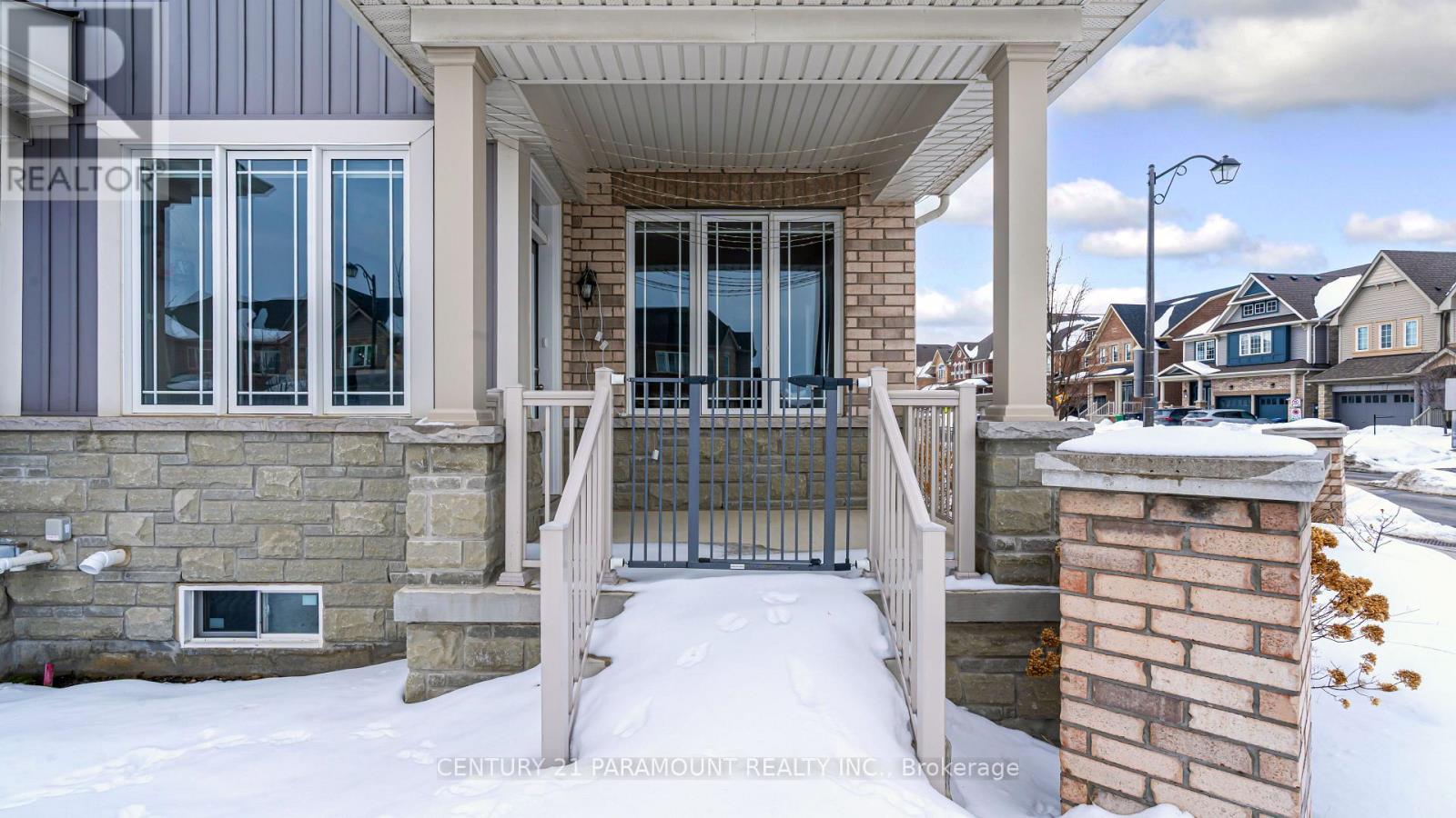 1 Dawn Lane, Caledon, Ontario  L7C 4H2 - Photo 4 - W12831406