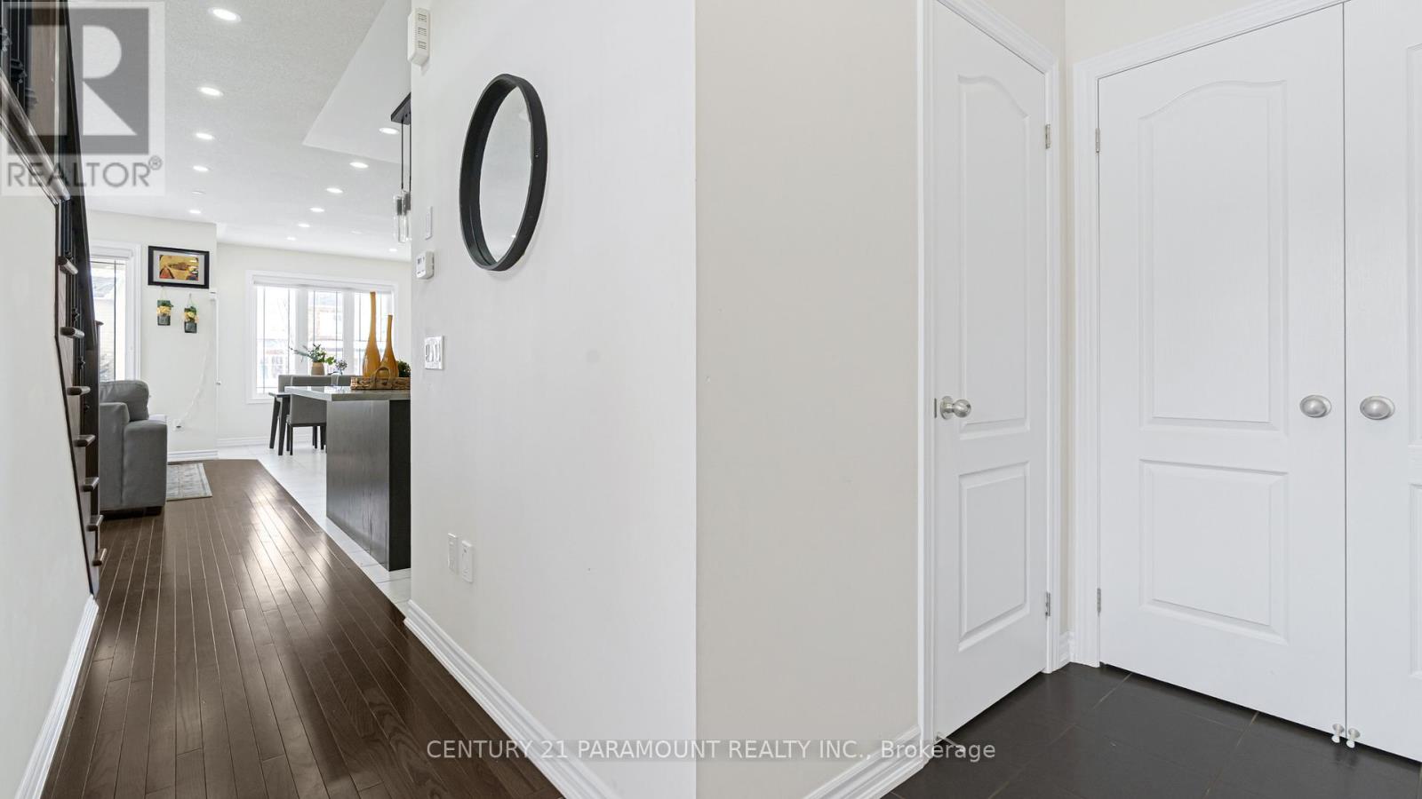 1 Dawn Lane, Caledon, Ontario  L7C 4H2 - Photo 7 - W12831406