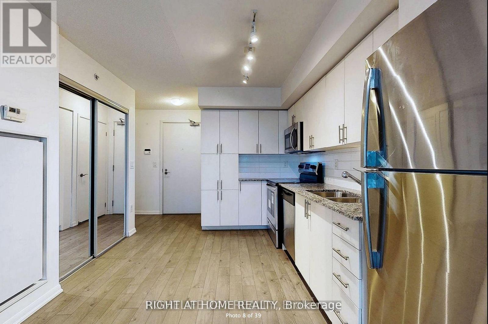 513 - 3091 Dufferin Street, Toronto, Ontario  M6A 0C4 - Photo 4 - W12831410