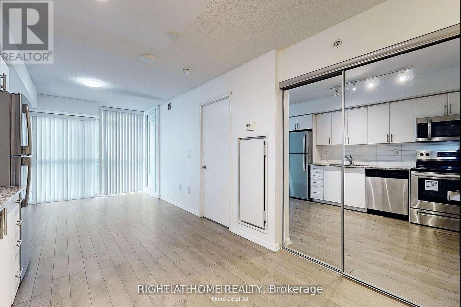 513 - 3091 Dufferin Street, Toronto, Ontario  M6A 0C4 - Photo 5 - W12831410