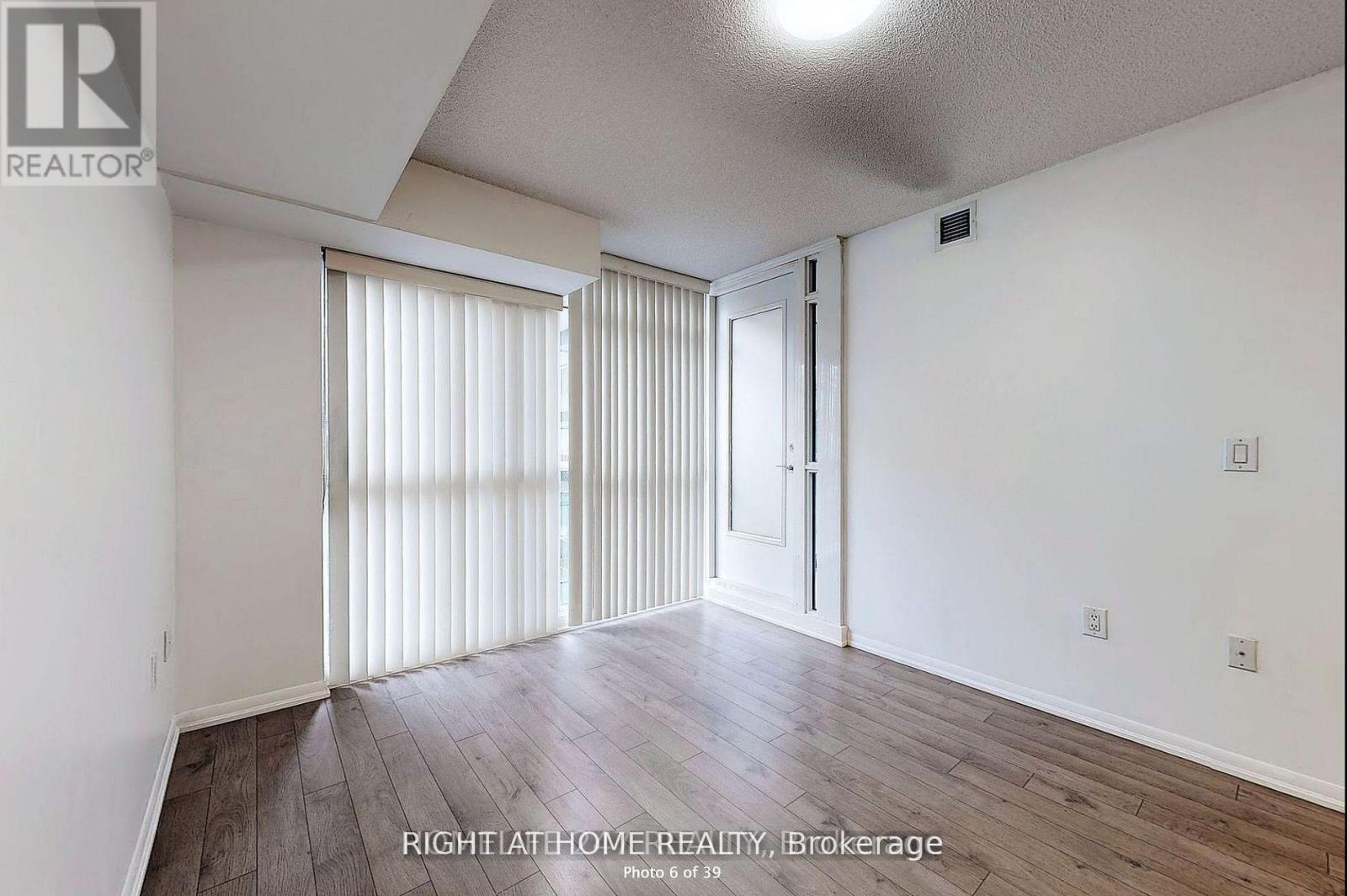 513 - 3091 Dufferin Street, Toronto, Ontario  M6A 0C4 - Photo 9 - W12831410