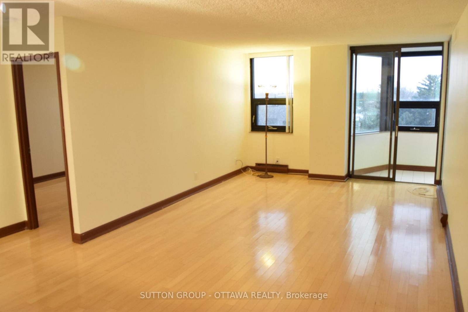 610 - 2019 Carling Avenue, Ottawa, Ontario  K2A 4A2 - Photo 3 - X12824898