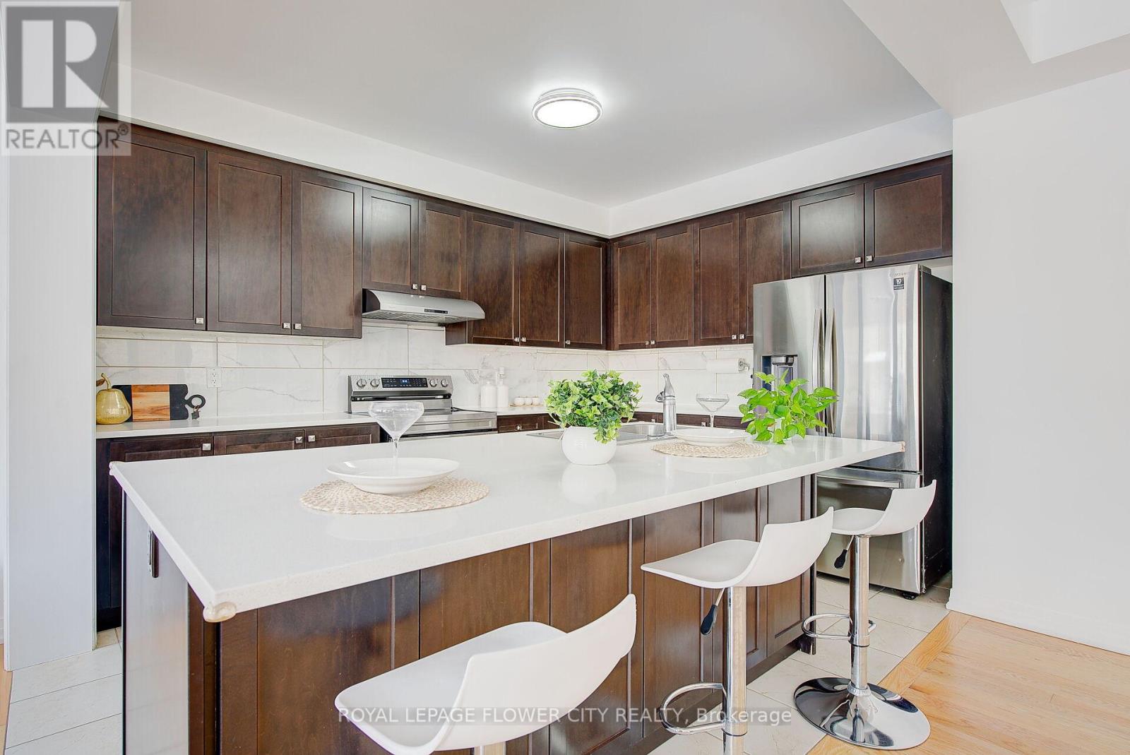 149 Silverwood Crescent, Woodstock, Ontario  N4T 0M6 - Photo 13 - X12831348