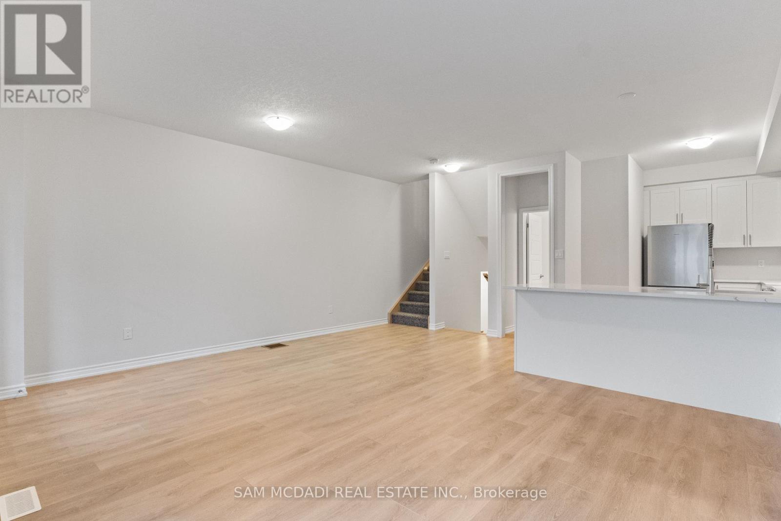 157 - 677 Park Road N, Brantford, Ontario  N3R 0C2 - Photo 6 - X12831392