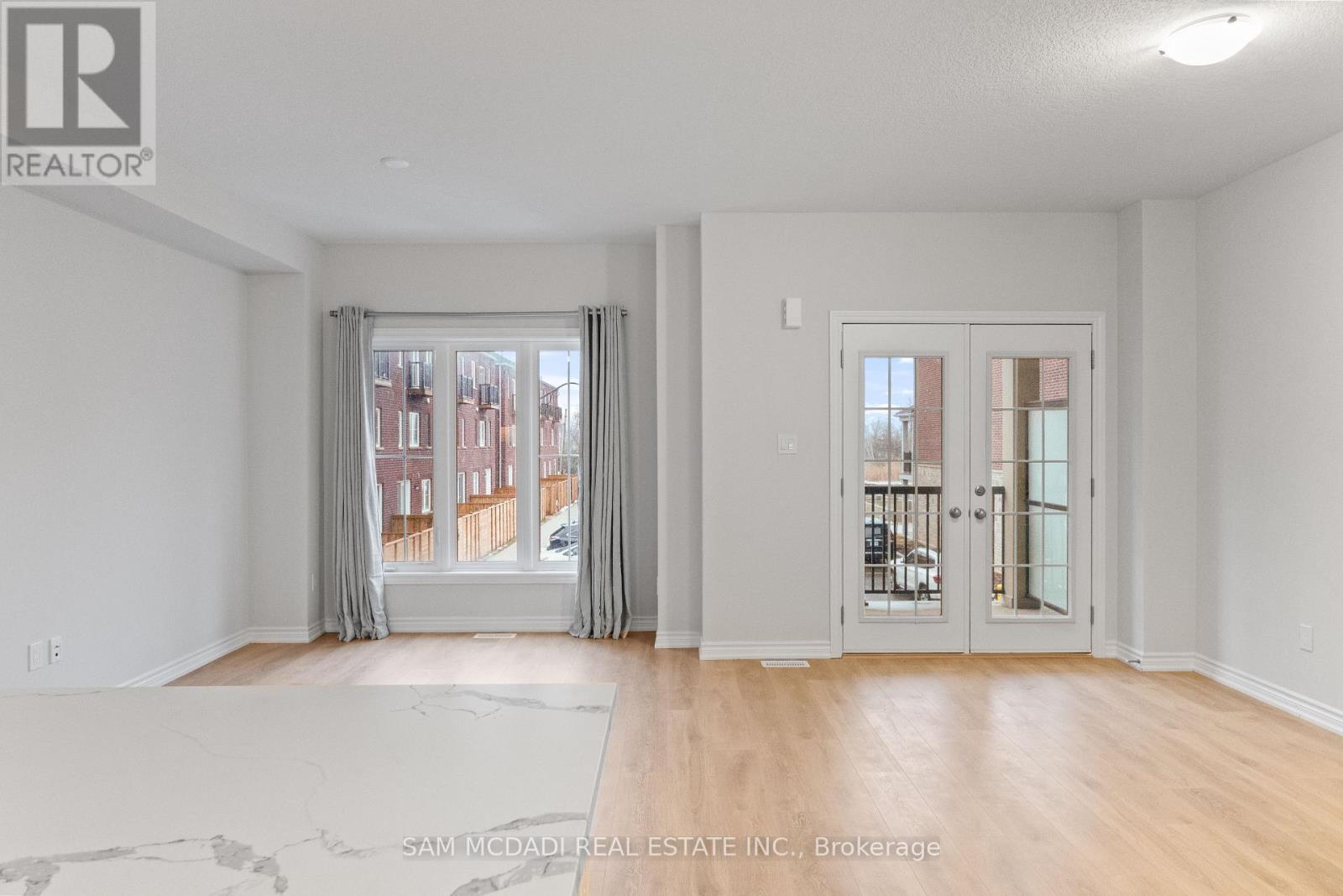 157 - 677 Park Road N, Brantford, Ontario  N3R 0C2 - Photo 9 - X12831392