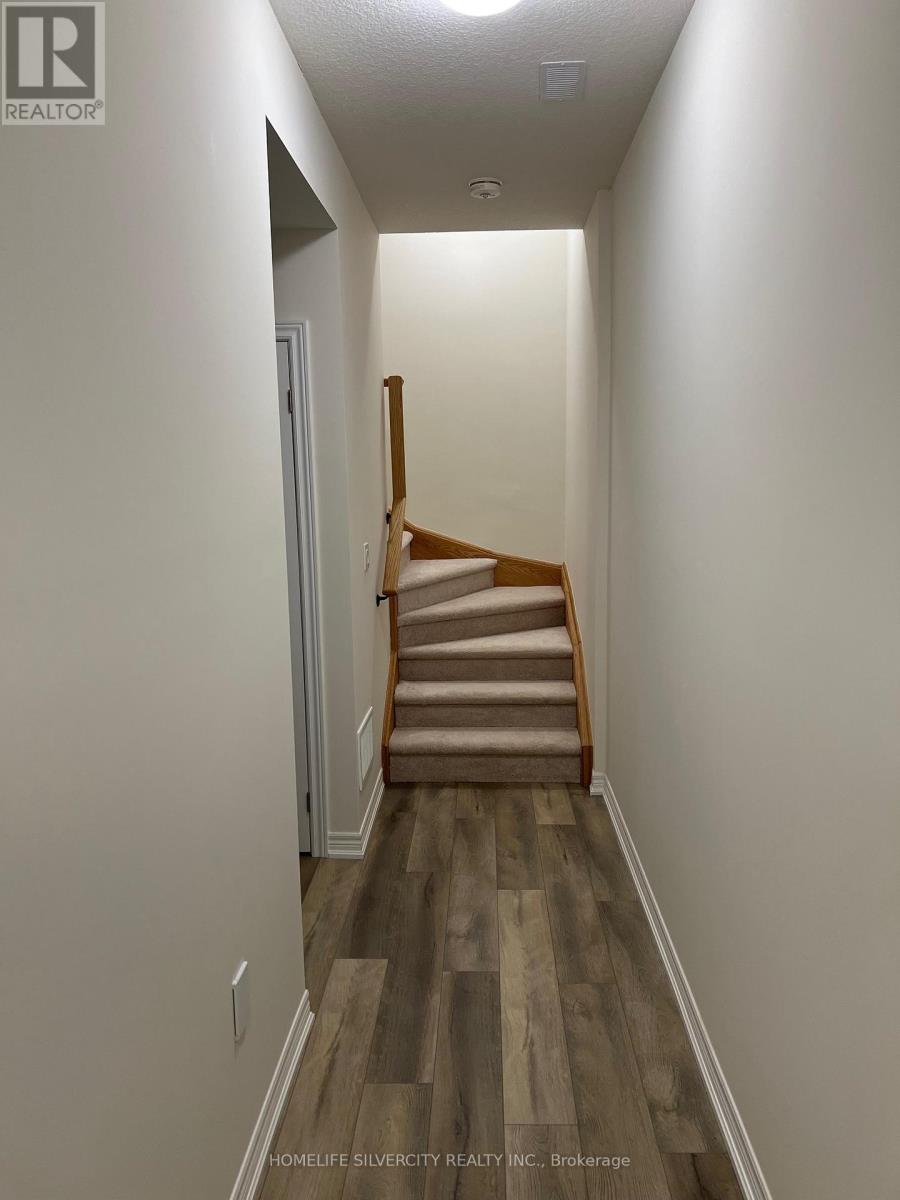 154 Sonoma Lane, Hamilton, Ontario  L8E 0L1 - Photo 3 - X12831394