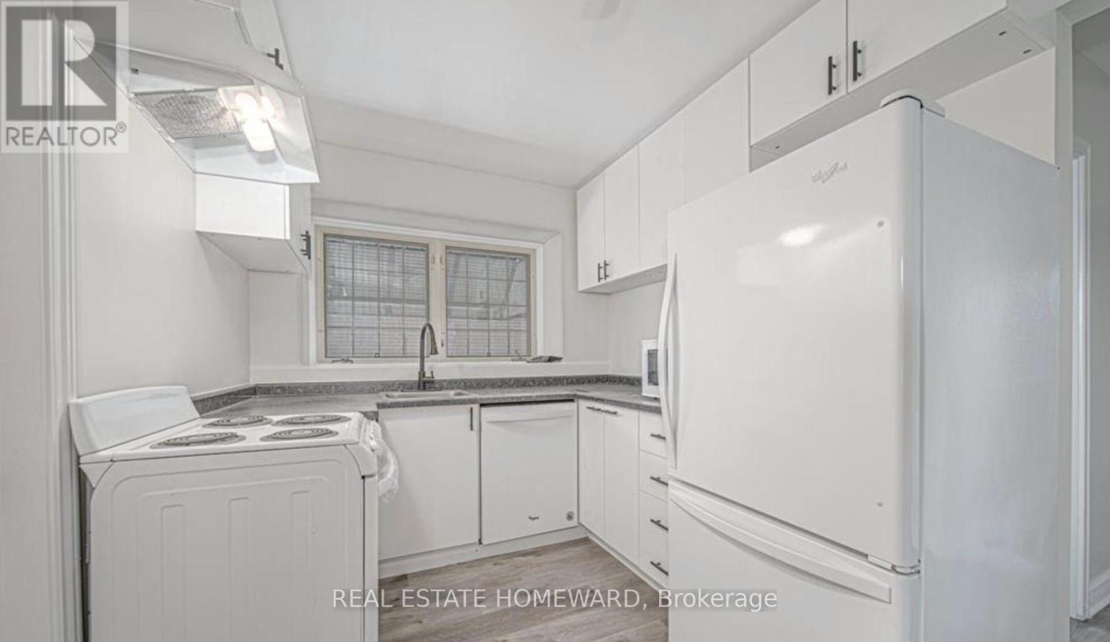 668 Harold Drive, Peterborough, Ontario  K9J 3Y2 - Photo 11 - X12831400