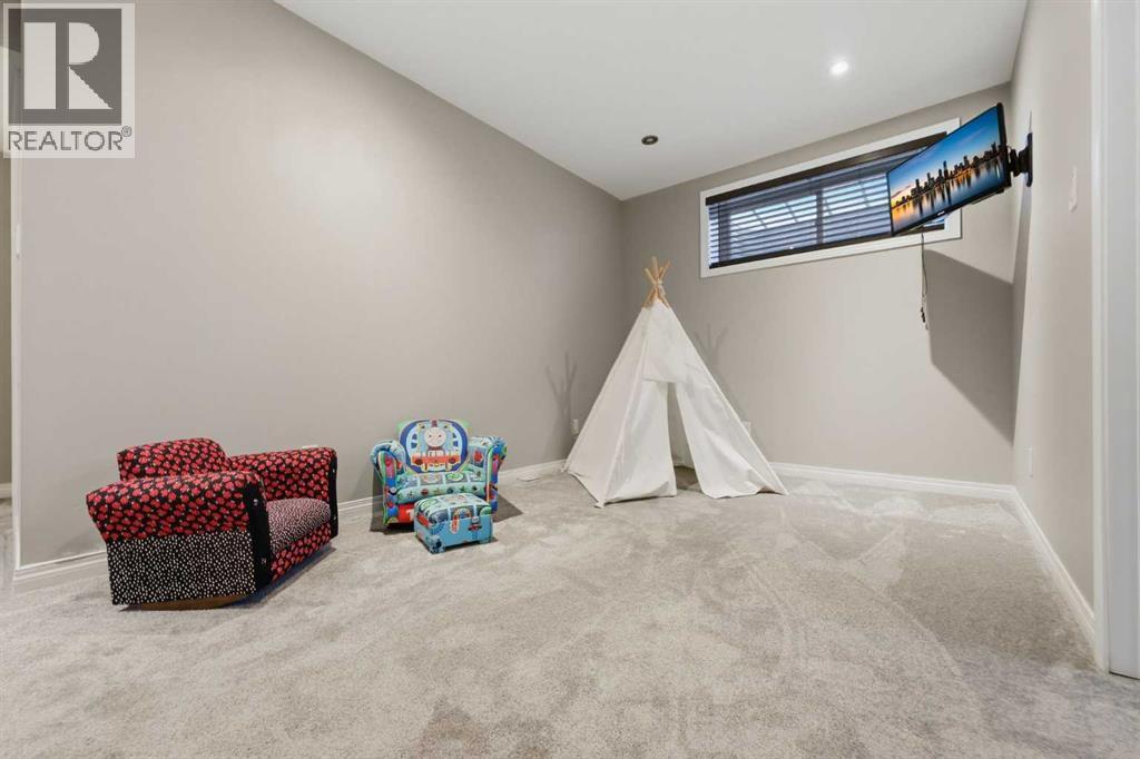 307 Valley Crest Court Nw, Calgary, Alberta  T3B 5Y4 - Photo 37 - A2283685