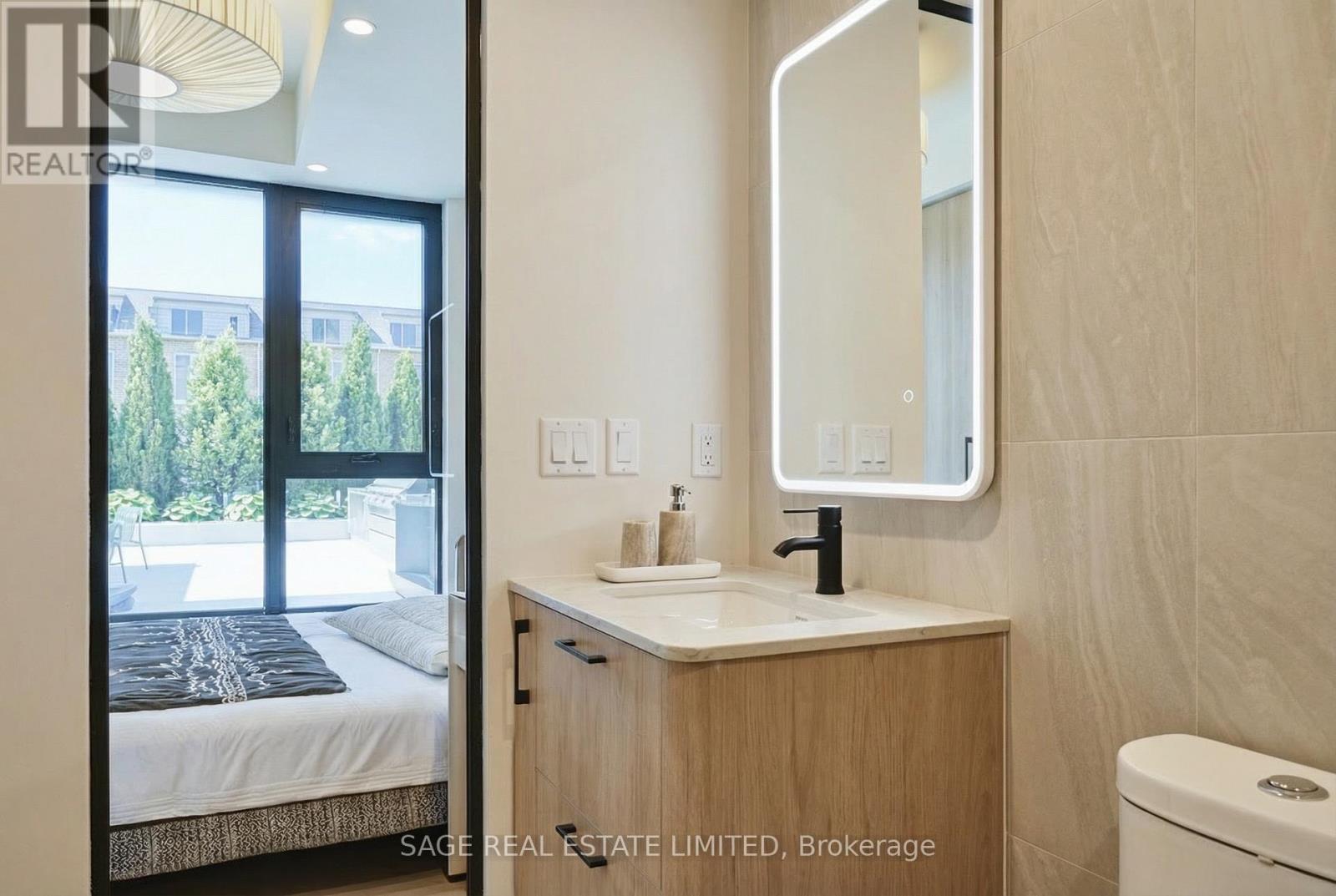 101 - 109 Erskine Avenue, Toronto, Ontario  M4P 1Y5 - Photo 13 - C12813410