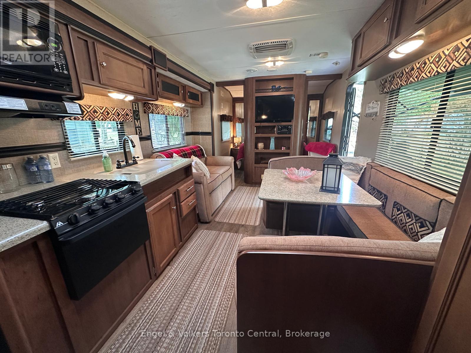 W 32 - 7489 Sideroad 5 E, Wellington North, Ontario  N0G 2L0 - Photo 8 - X12831426