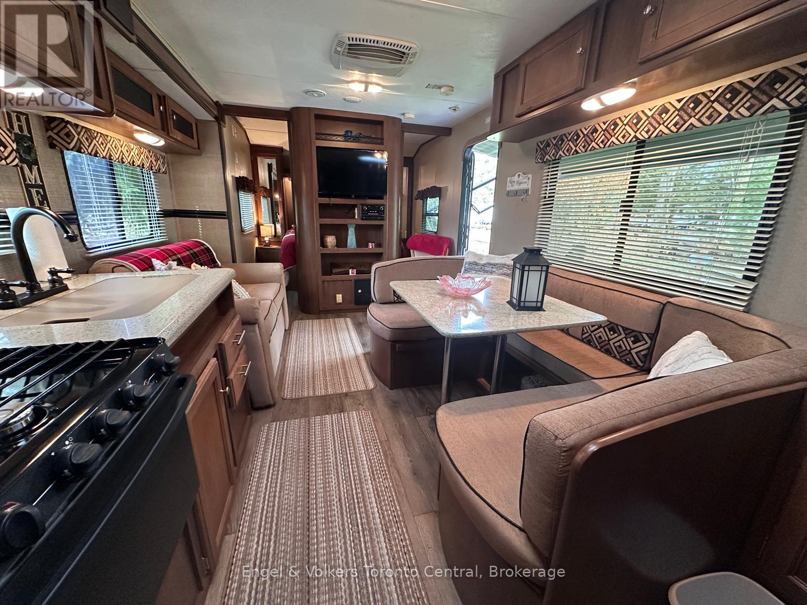 W 32 - 7489 Sideroad 5 E, Wellington North, Ontario  N0G 2L0 - Photo 9 - X12831426