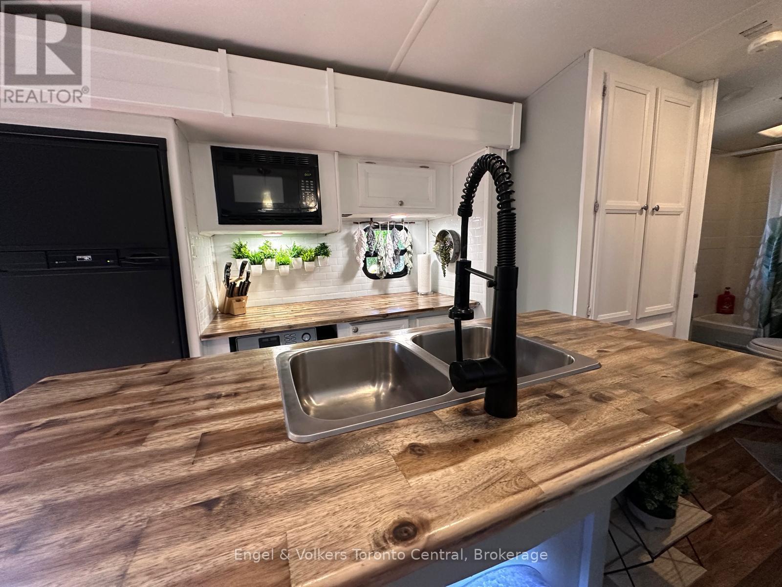 T 2 - 7489 Sideroad 5 E, Wellington North, Ontario  N0G 2L0 - Photo 9 - X12831460