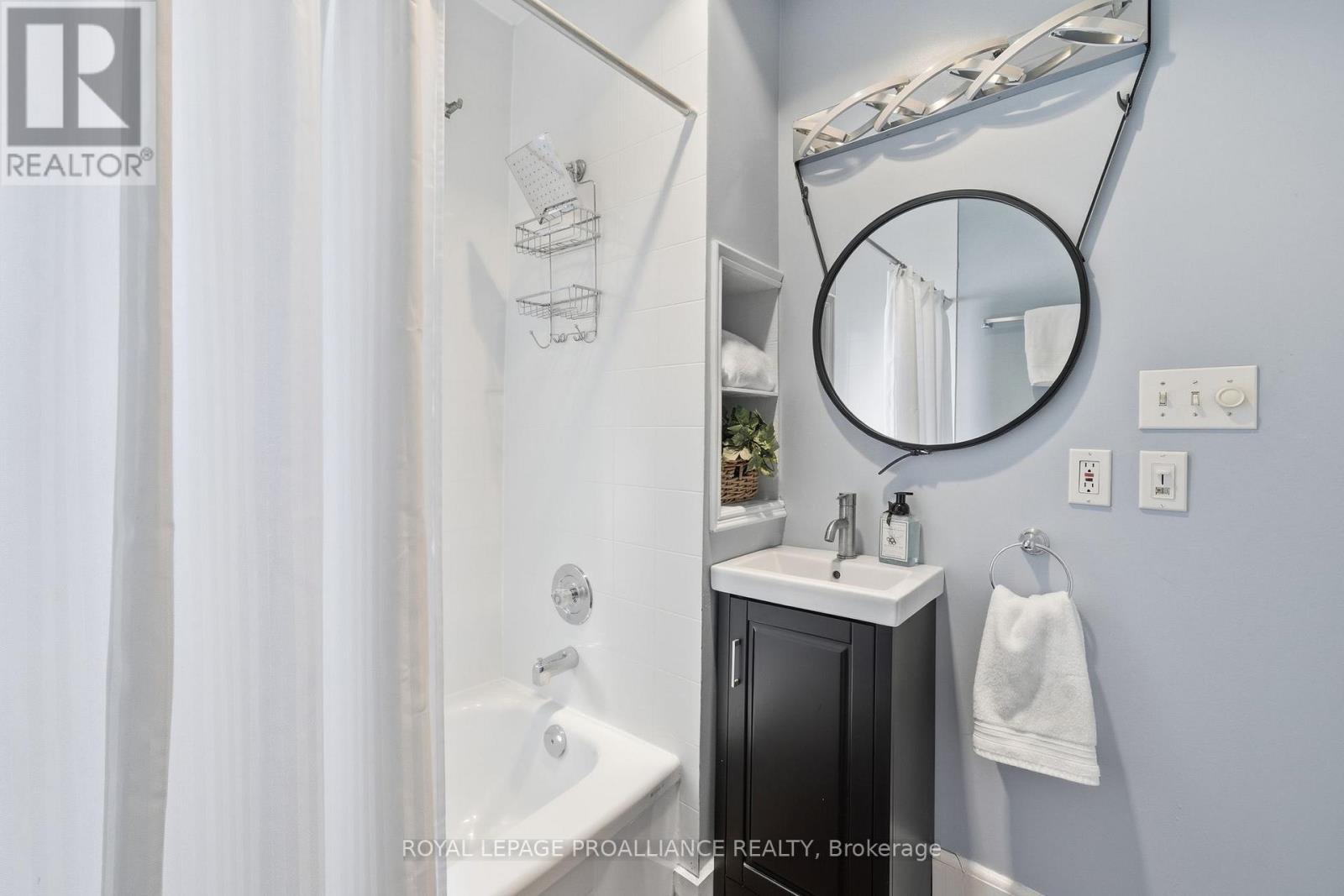 47 Paul Street, Prince Edward County, Ontario  K0K 2T0 - Photo 23 - X12831416