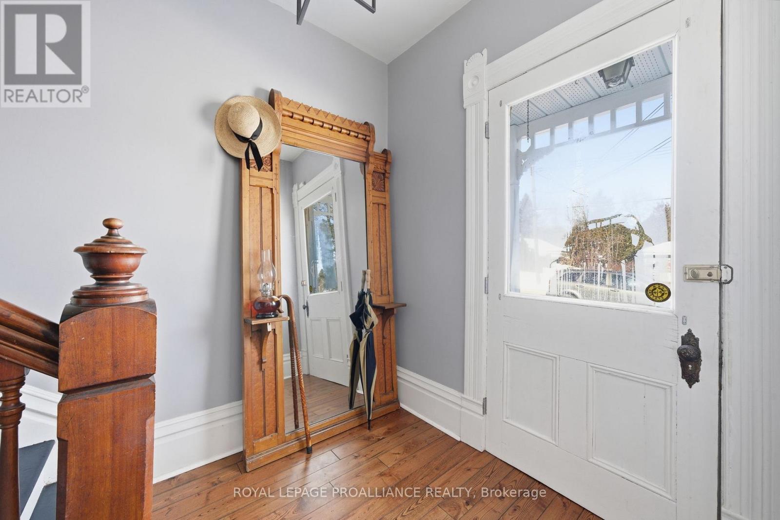 47 Paul Street, Prince Edward County, Ontario  K0K 2T0 - Photo 3 - X12831416