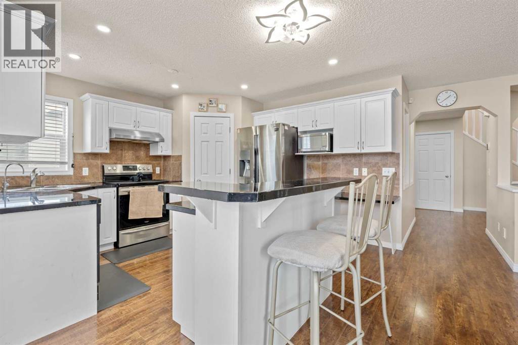 332 Oakmere Way, Chestermere, Alberta  T1X 1N3 - Photo 14 - A2289663