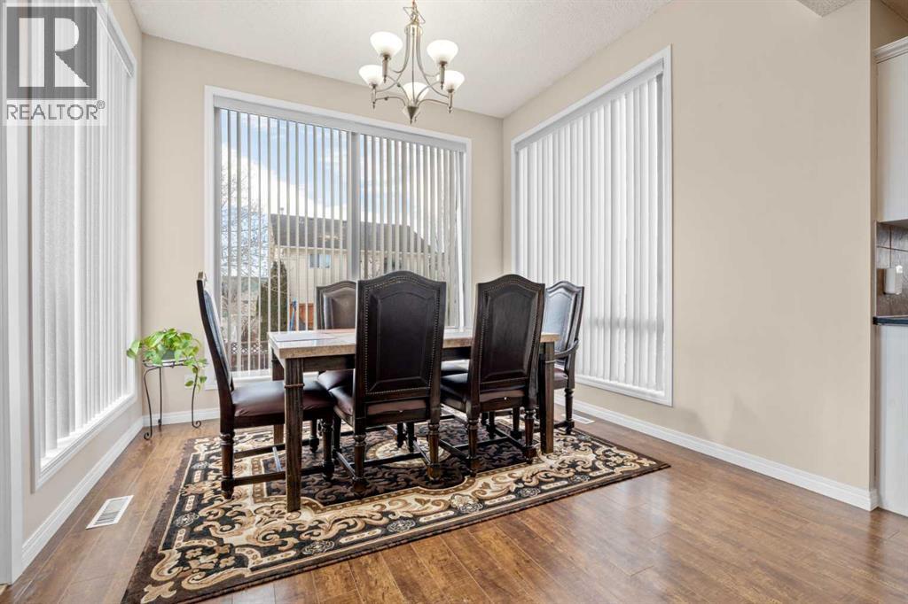 332 Oakmere Way, Chestermere, Alberta  T1X 1N3 - Photo 17 - A2289663