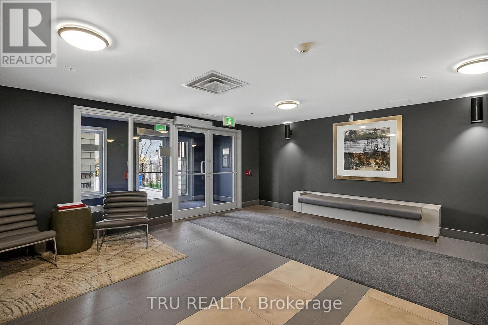 207 - 2785 Baseline Road S, Ottawa, Ontario K2H 1G9 - Photo 3 - X12831458