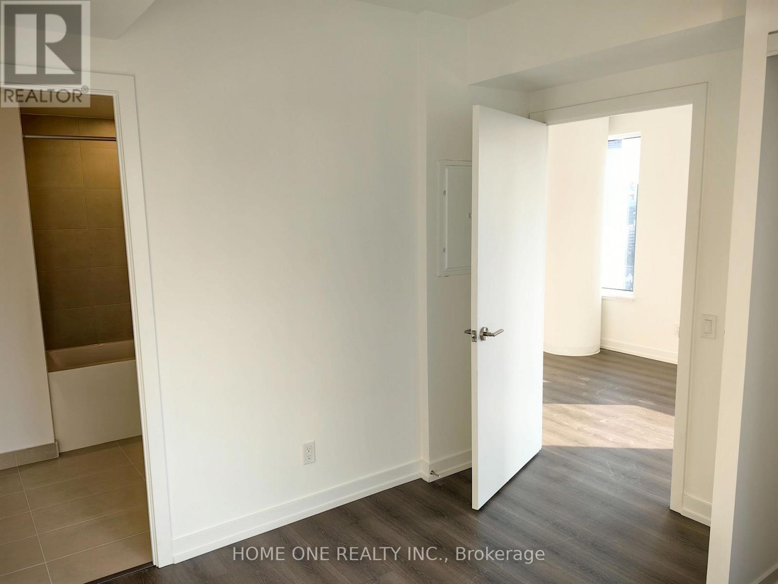 2312 - 8 Wellesley Street W, Toronto, Ontario  M4Y 0J5 - Photo 6 - C12831440