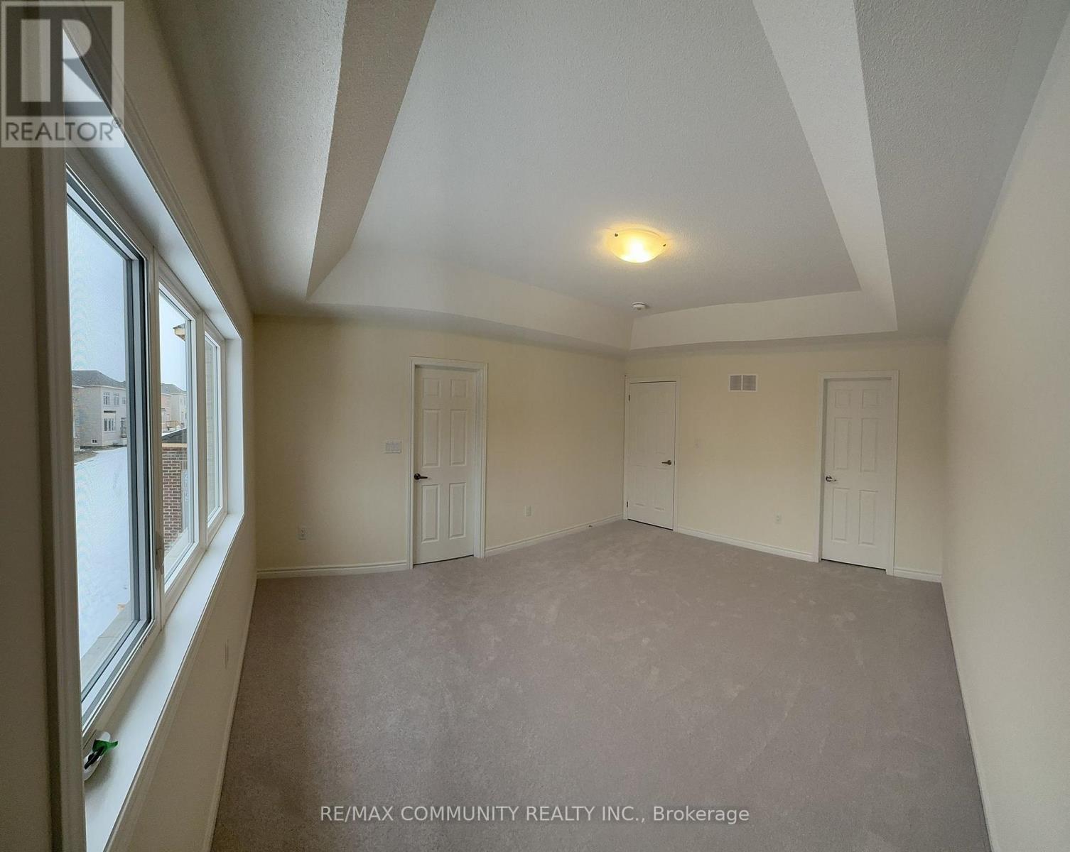 59 Mountainside Crescent, Whitby, Ontario  L1R 0P4 - Photo 5 - E12831448