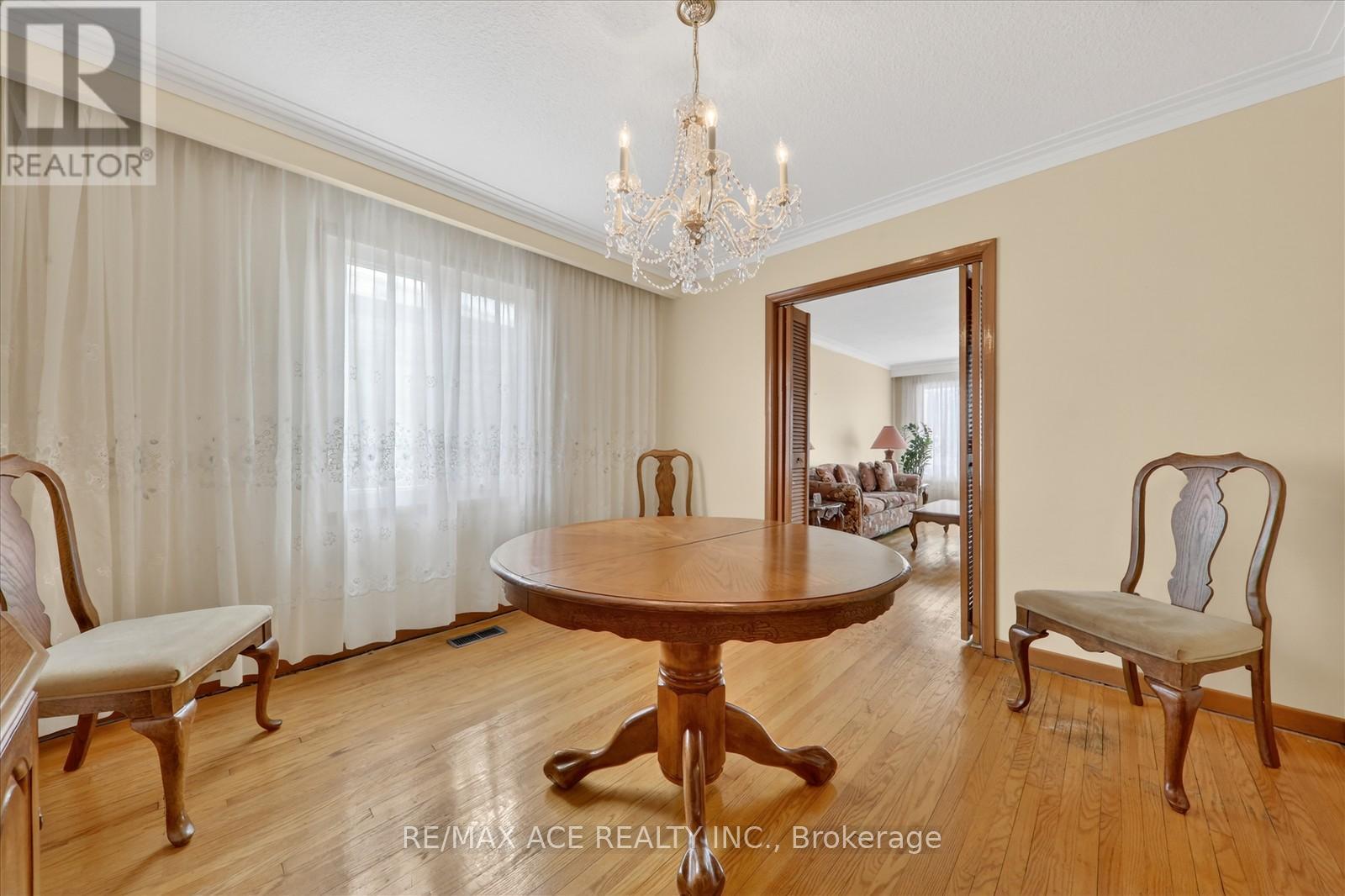 113 Magnolia Avenue, Toronto, Ontario  M1K 3K7 - Photo 13 - E12831462