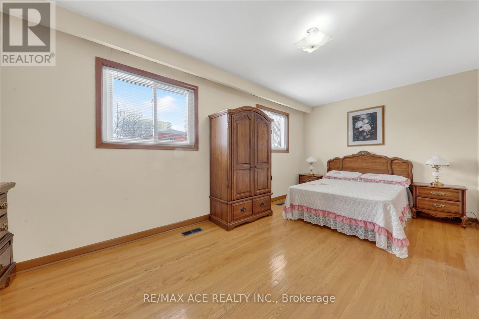 113 Magnolia Avenue, Toronto, Ontario  M1K 3K7 - Photo 19 - E12831462