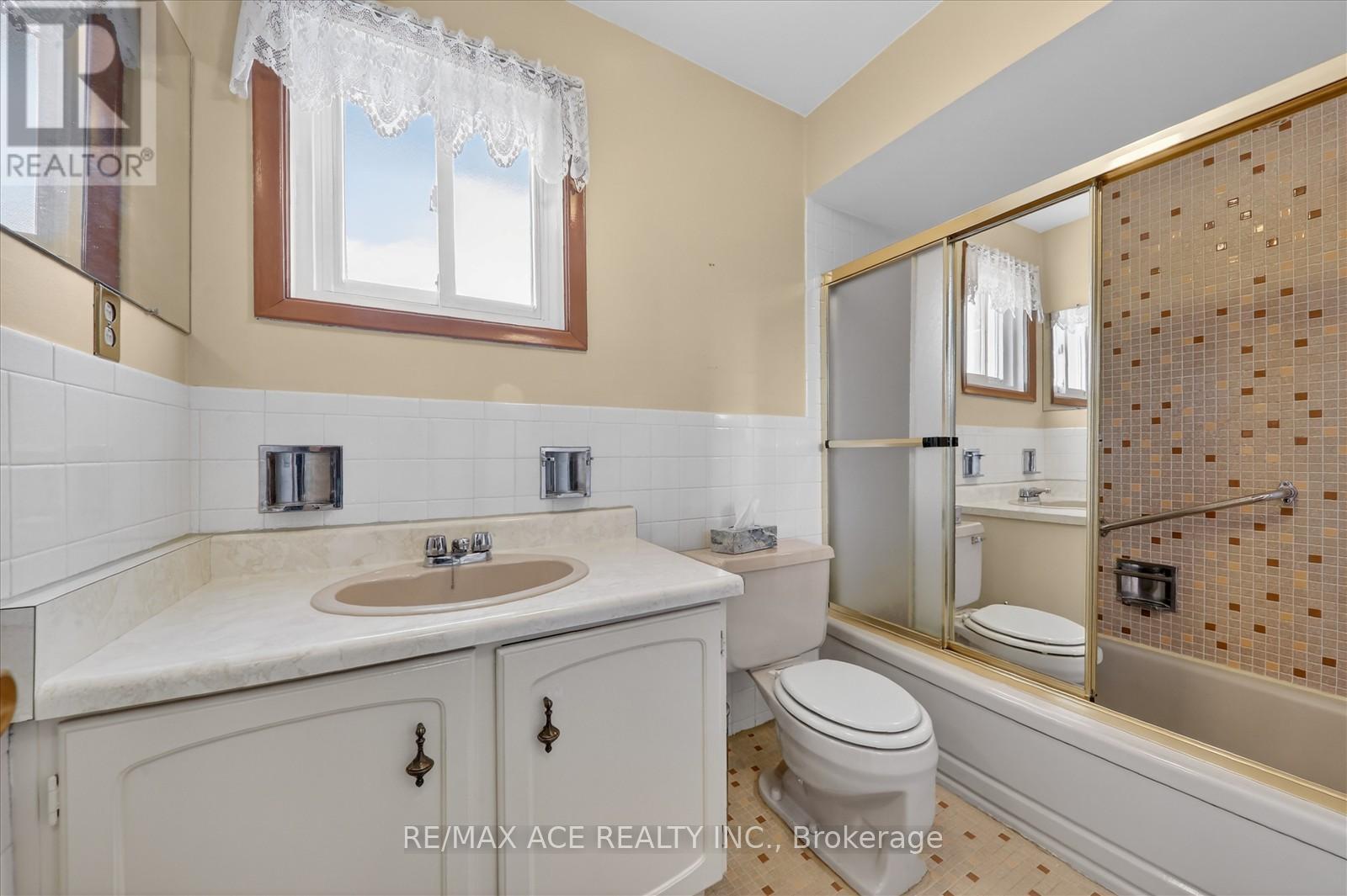 113 Magnolia Avenue, Toronto, Ontario  M1K 3K7 - Photo 23 - E12831462