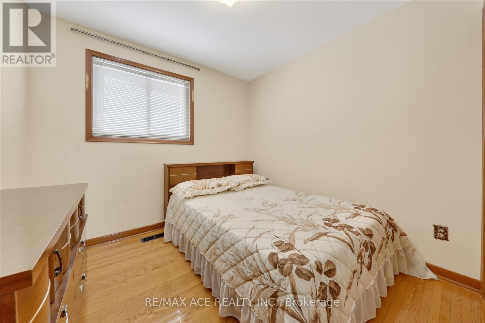 113 Magnolia Avenue, Toronto, Ontario  M1K 3K7 - Photo 24 - E12831462