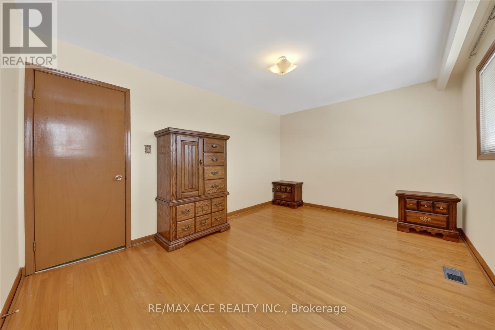 113 Magnolia Avenue, Toronto, Ontario  M1K 3K7 - Photo 27 - E12831462