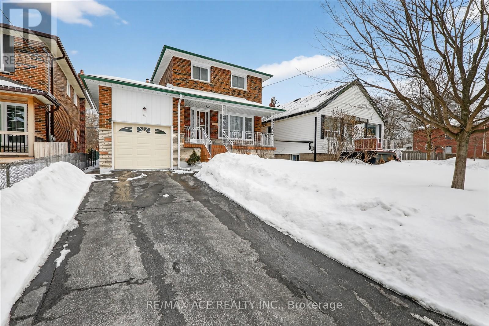 113 Magnolia Avenue, Toronto, Ontario  M1K 3K7 - Photo 3 - E12831462