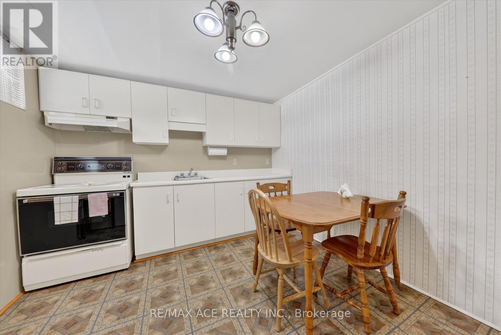 113 Magnolia Avenue, Toronto, Ontario  M1K 3K7 - Photo 35 - E12831462