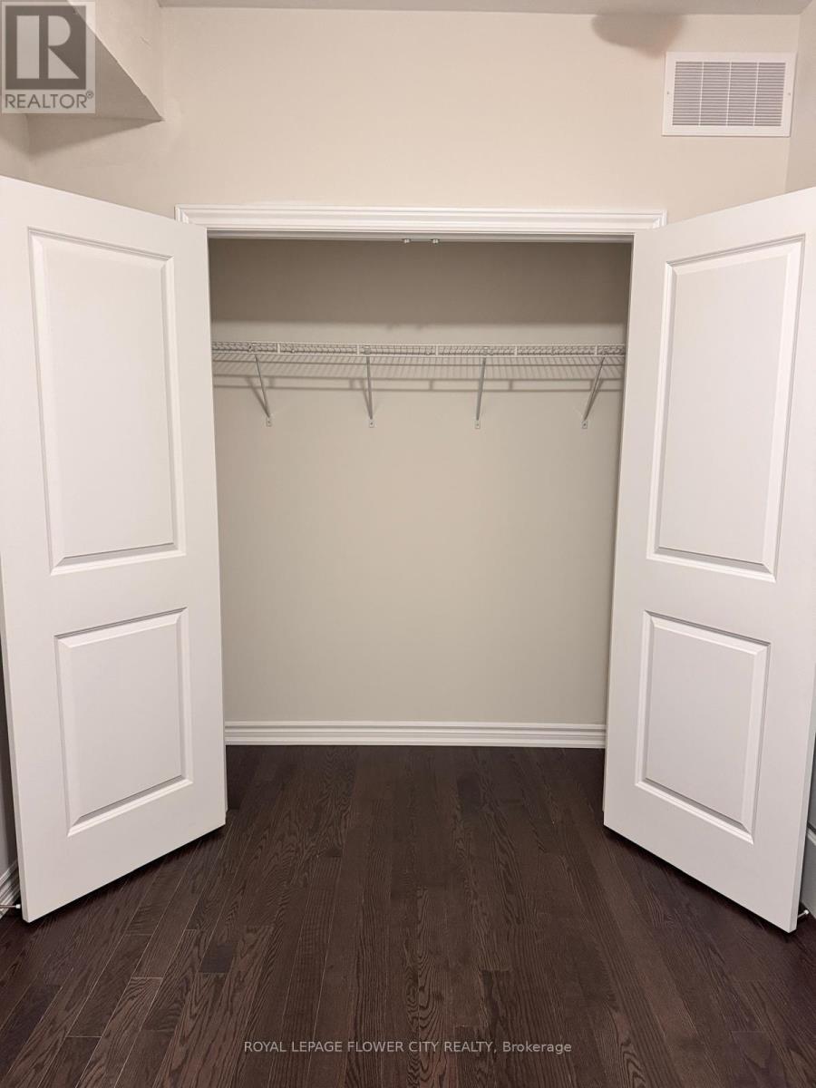 Main Floor - 13 Bannister Road, Barrie (Innis-Shore), Ontario  L9J 0L4 - Photo 14 - S12831430