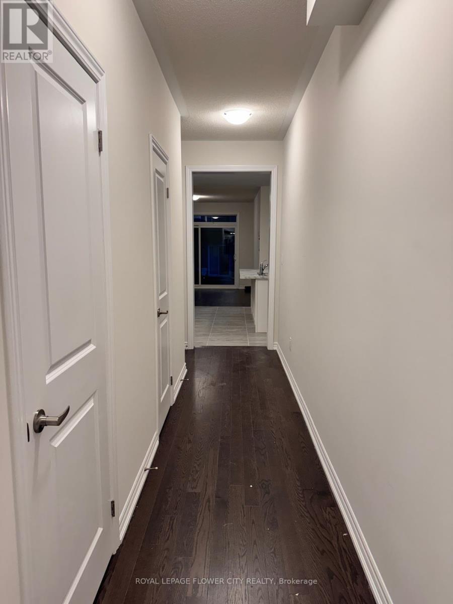 Main Floor - 13 Bannister Road, Barrie (Innis-Shore), Ontario  L9J 0L4 - Photo 22 - S12831430