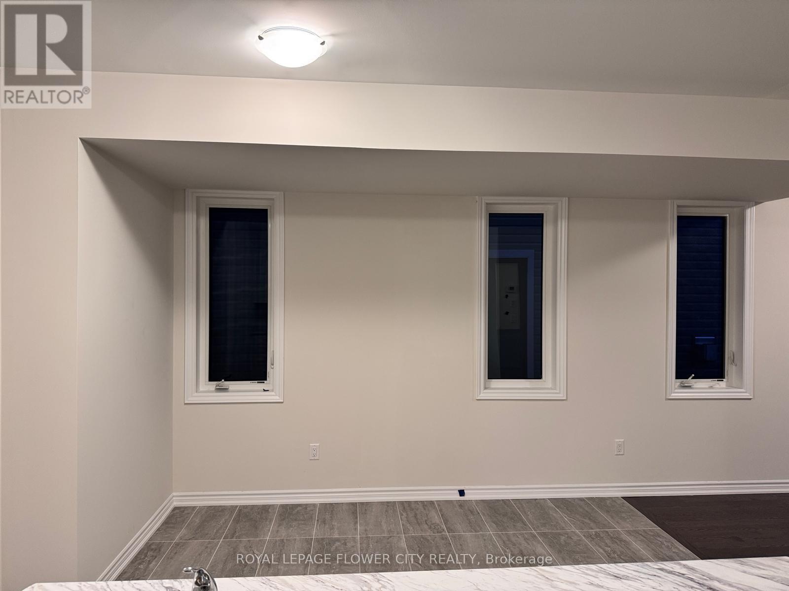 Main Floor - 13 Bannister Road, Barrie (Innis-Shore), Ontario  L9J 0L4 - Photo 23 - S12831430