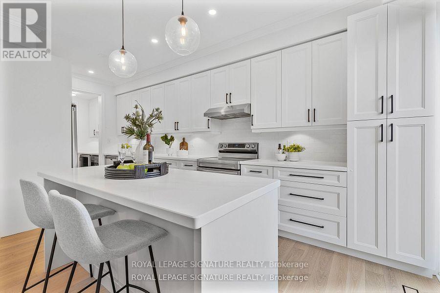 25 - 2295 Rochester Circle, Oakville, Ontario  L6M 5C9 - Photo 17 - W12831422