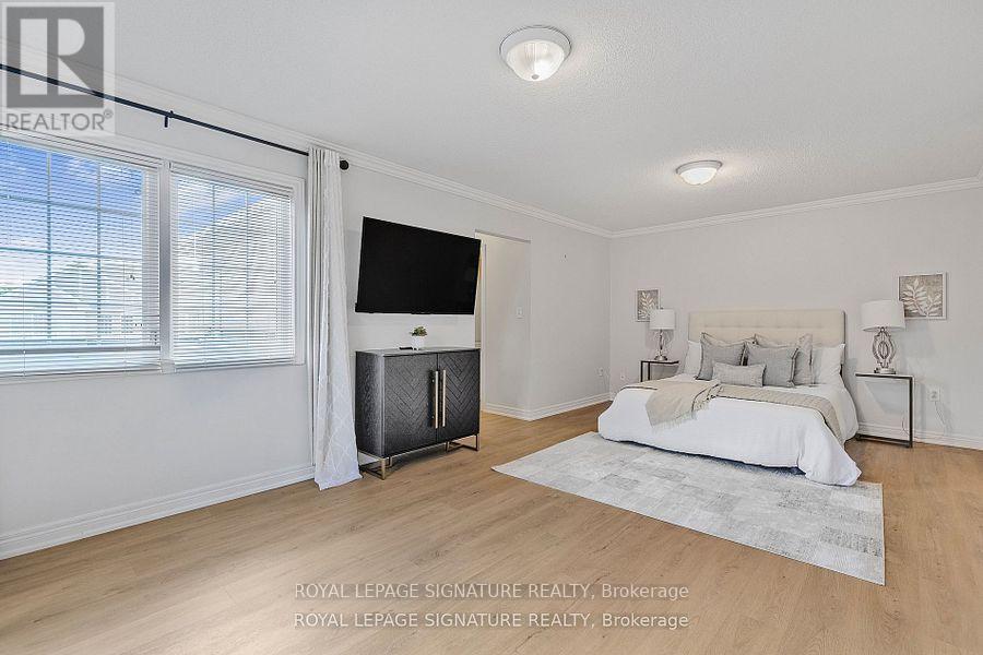 25 - 2295 Rochester Circle, Oakville, Ontario  L6M 5C9 - Photo 23 - W12831422