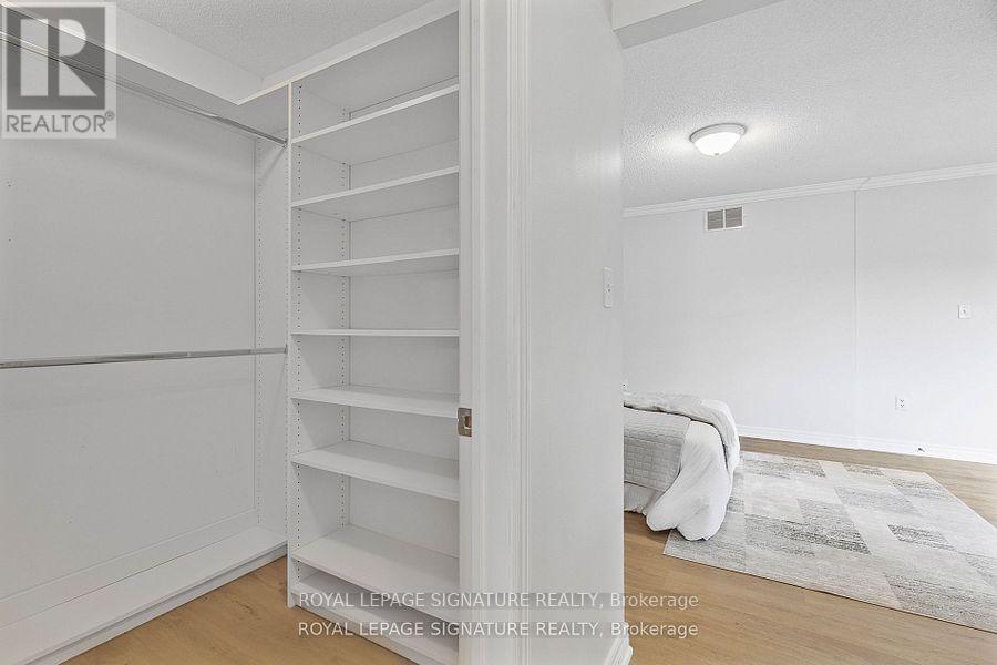 25 - 2295 Rochester Circle, Oakville, Ontario  L6M 5C9 - Photo 30 - W12831422