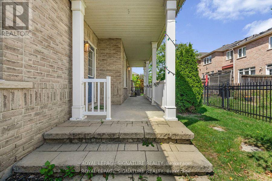 25 - 2295 Rochester Circle, Oakville, Ontario  L6M 5C9 - Photo 4 - W12831422