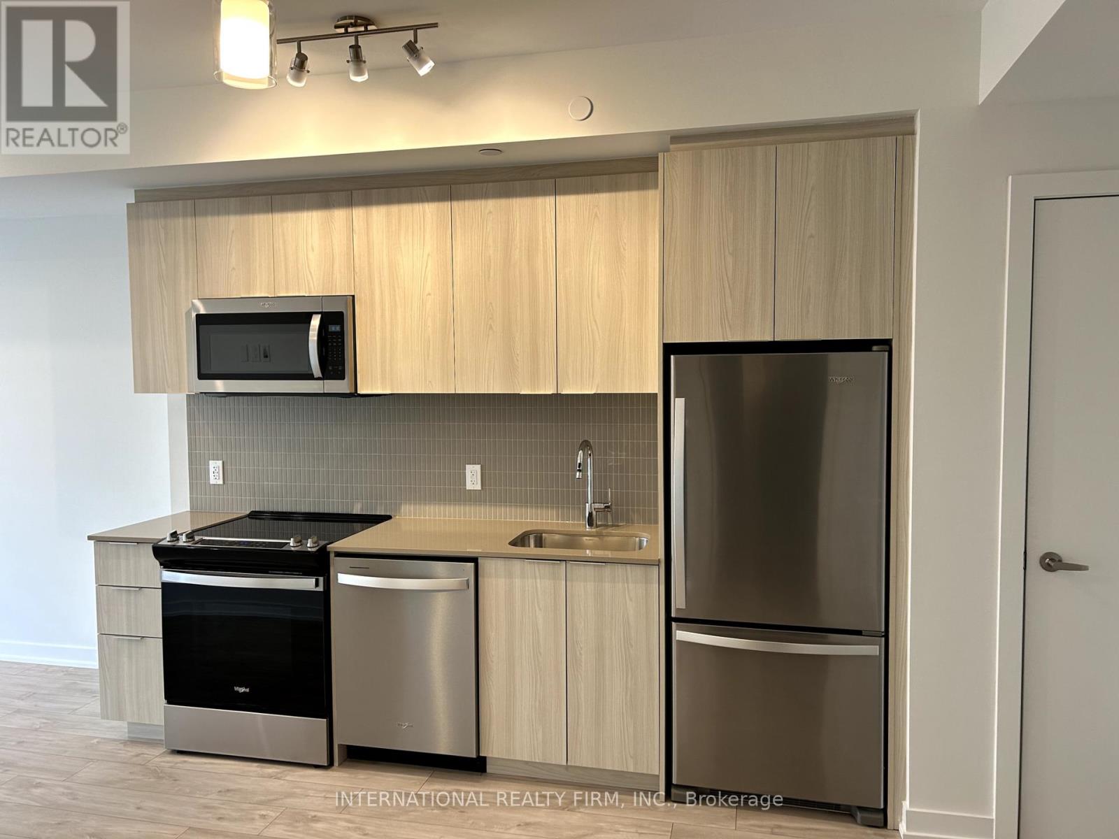 502 - 770 Whitlock Avenue, Milton, Ontario  L9E 1S2 - Photo 2 - W12831436