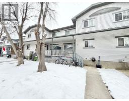 5 Garrow Crescent E, Brooks, Alberta